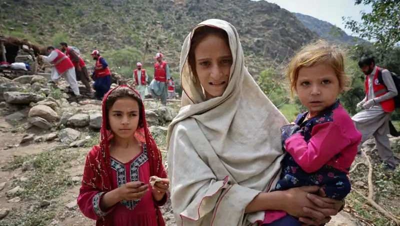 Afganistan'da Uykuda Gelen Deprem: 2000'den Fazla Can Kaybı ve Büyük Yıkım