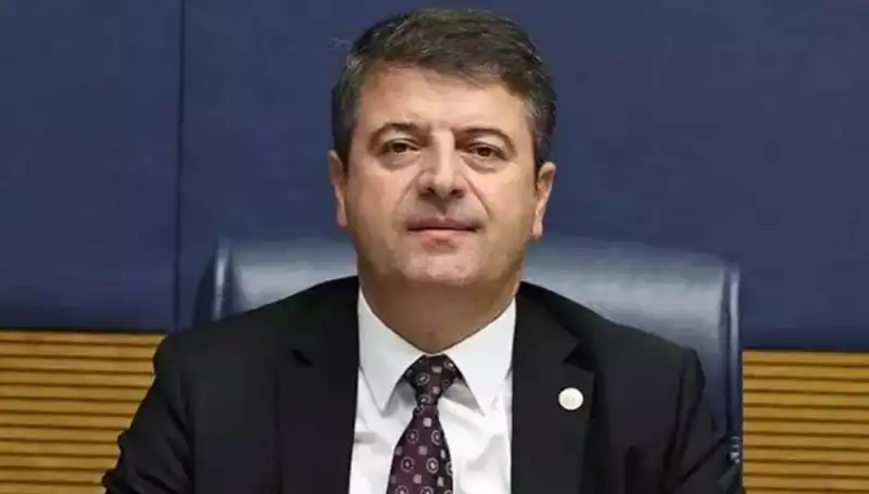 Adıyaman Belediye Başkanı Abdurrahman Tutdere Görevine Resmi Olarak İade Edildi