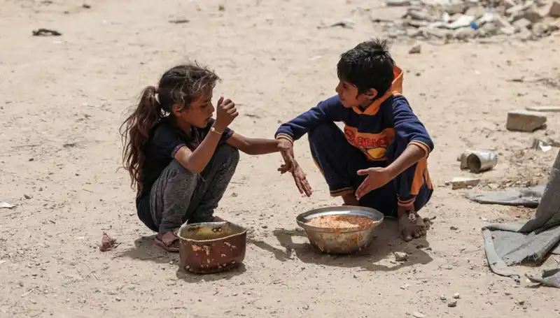 Gazze'de Dört Yaşındaki Çocuk Açlıktan Hayatını Kaybetti: Ailelerin Söylemleri Endişe Verici