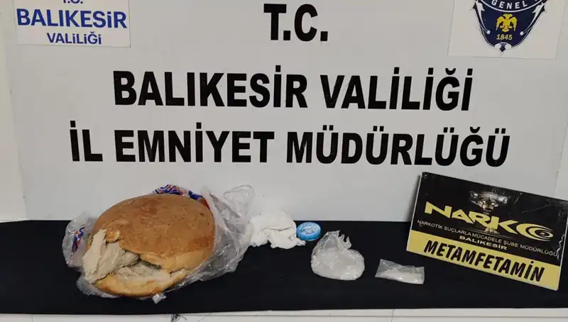 Ekmeğin İçine Gizli Uyuşturucu Yerleştiren Çeteye Büyük Darbe