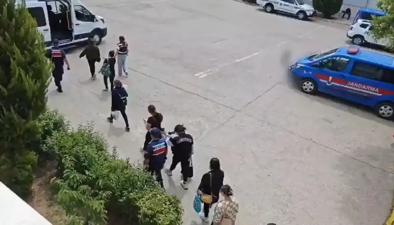 Tayland’da Kadınların Çalışma İzni Vaadiyle Fuhuşa Sürüklenmesi
