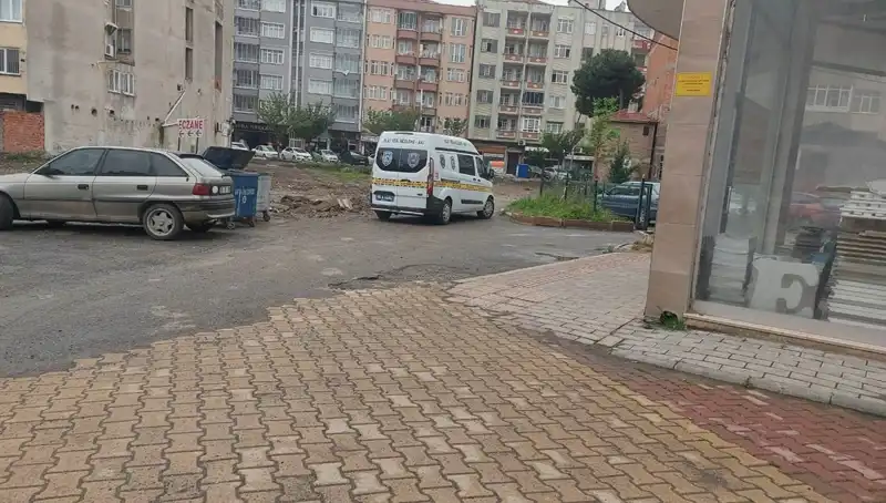 4. Kattan Düşen Kadın Hayat Mücadelesi Veriyor