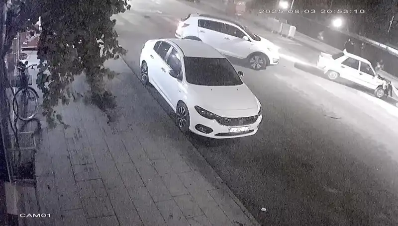 Yayalara Yol Vermek İsterken Kazaya Tuttu: İhmal Dolu Anlar