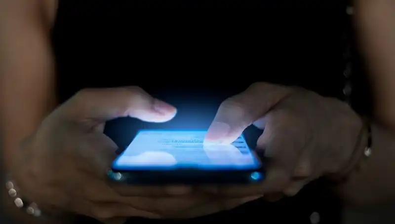 Narsisizmin Belirtileri: Akıllı Telefon Kullanım Alışkanlıkları Çarpıcı Sonuçlar Ortaya Koyuyor