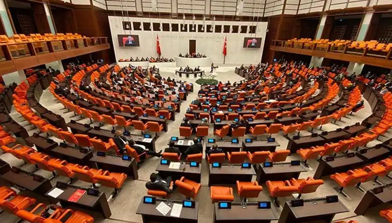 Emekli İkramiyesi 4 Bin TL Olacak: TBMM’de Önemli Gelişmeler