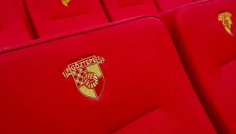 Göztepe, Fenerbahçeli Junior Olaitan ile Yıldız Transferini Gerçekleştirdi!