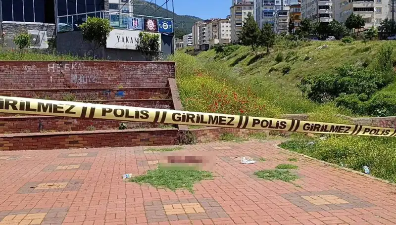 Kahramanmaraş'ta Bıçaklı Kavga: Gerilim Sürüyor, Bir Kişi Ağır Yaralandı