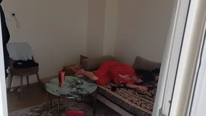 : Bir Adamın Korkunç Şiddeti: Kadına Uygulanan Dehşete Dikkat!