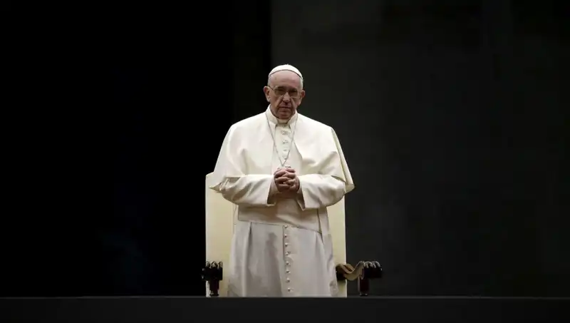 Vatikan'ın İlk İşçi Papa'sı Francis: Kapıcılıktan Liderliğe Uzanan Yolda