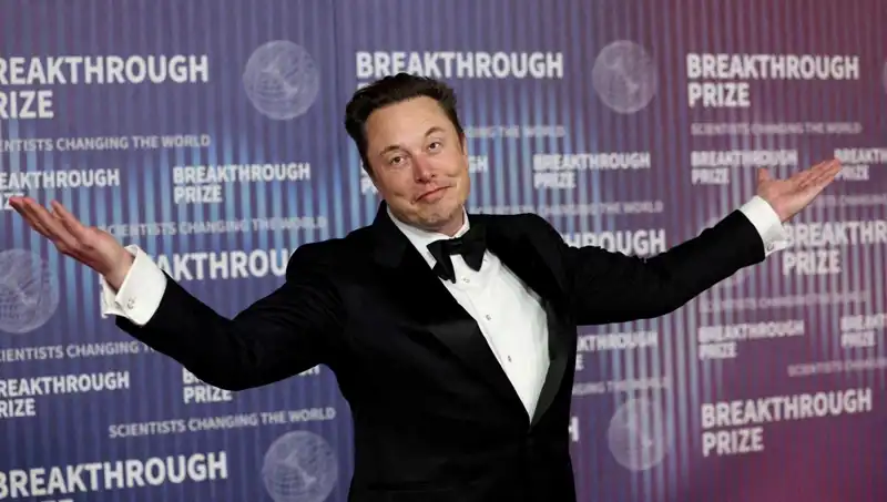 Elon Musk, X'in Yeni Mesajlaşma Uygulamasını Tanıttı: Flört Sitesine Dönüşebilir mi?