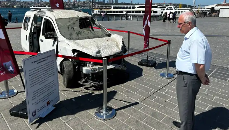 15 Temmuz'un Kabul Edilmez Yüzü: Tank Altında Kalan Araçlar Sergileniyor