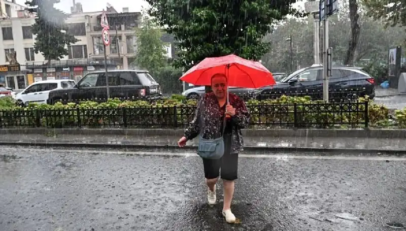 Türkiye Genelinde Sarı Kodlu Yağış Uyarısı: Hazırlıklı Olmalısınız!