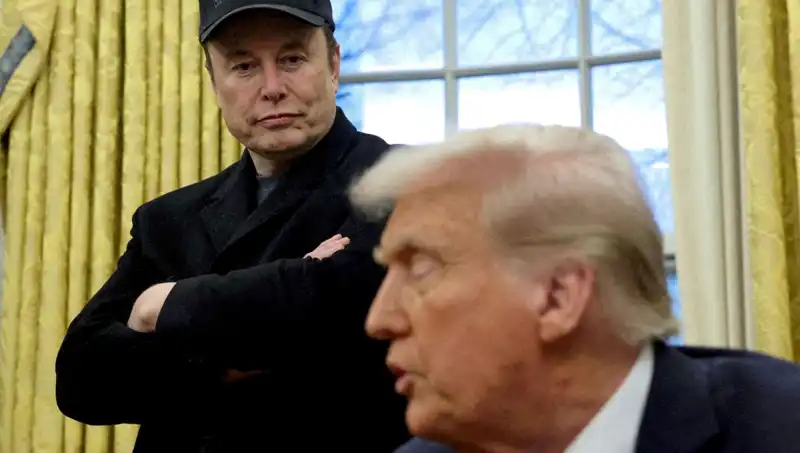 Elon Musk’ın Trump Kabinesinden Ayrılmasının Arkasında Yatan Nedenler