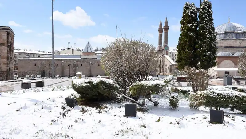 Sivas’ta Nisan Ayında Tarihi Soğuk Rekoru: Eksi 17 Derece!