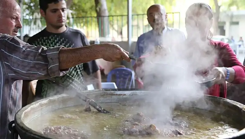Gadir-i Hum Bayramı: Tarih, Kutlama Gelenekleri ve Mesajlaşma Şıklığı