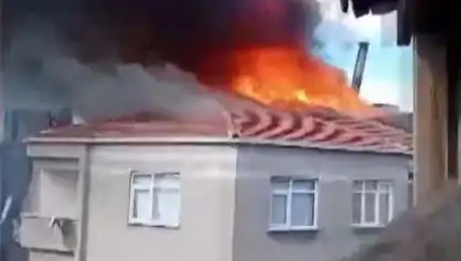 Bağcılar'da Olay: Beş Katlı Bina Alevlere Teslim Oldu!