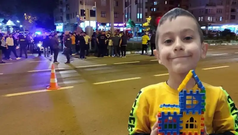 8 Yaşındaki Çocuk Korkunç Bir Kazada Hayatını Kaybetti