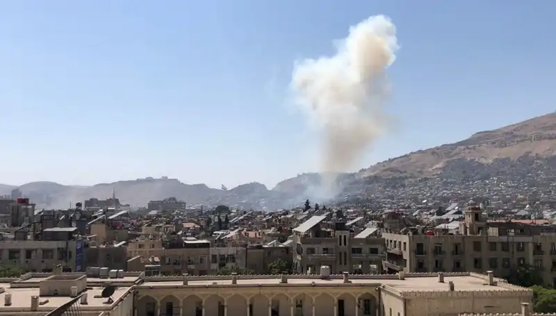 İsrail’in Süveyda Kentine Yönelik Hava Saldırıları: Tüm Detaylar ve Etkileri