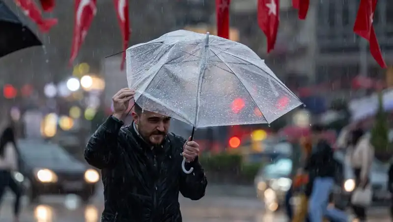 Kuzey ve İç Anadolu'da Kuvvetli Rüzgar, Fırtına ve Toz Taşınımı Uyarısı!